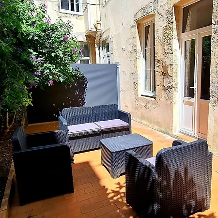 Coeur De La Rochelle Avec Terrasse * La Rochelle (Charente-Maritime)